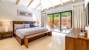 5 chambres, fer et planche à repasser, Wi-Fi, draps fournis