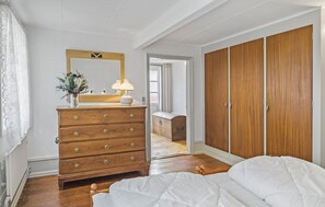 4 habitaciones y cuna de viaje 