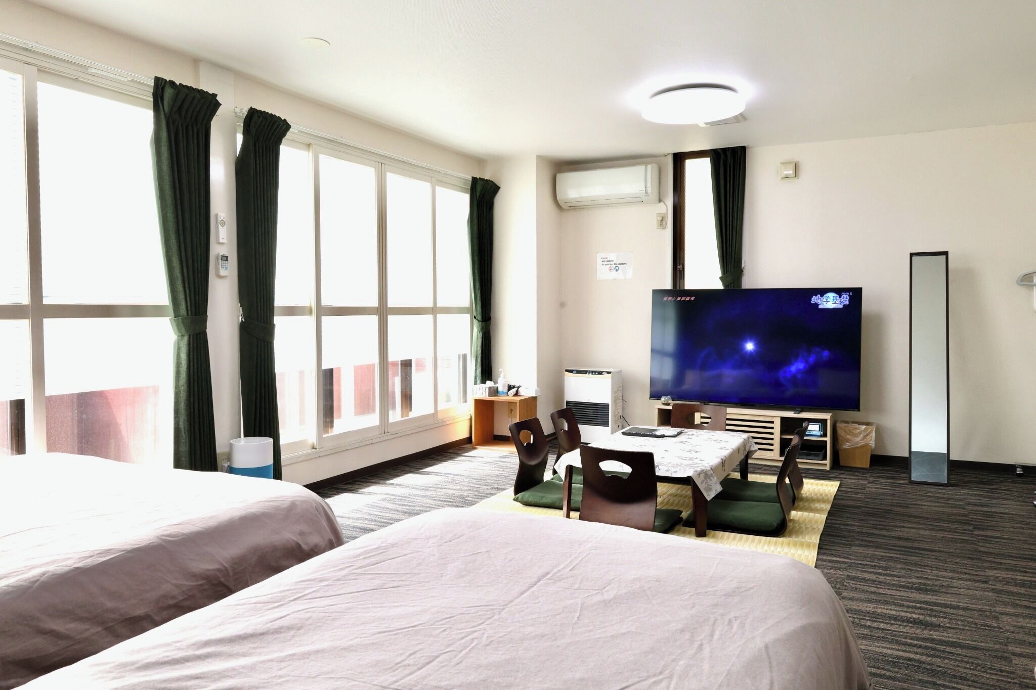 1 dormitorio, escritorio, wifi gratis y ropa de cama