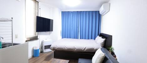 1 quarto, escrivaninha, Wi-Fi de cortesia, roupa de cama