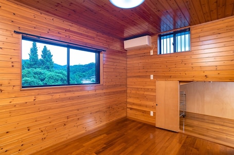 Interior. Kise A place to stay for large groups / Amami Kagoshima