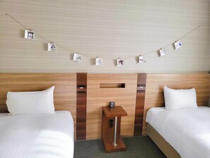 1 habitación, escritorio, tabla de planchar con plancha y wifi gratis