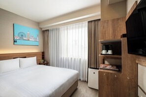 1 chambre, bureau, fer et planche à repasser, Wi-Fi gratuit