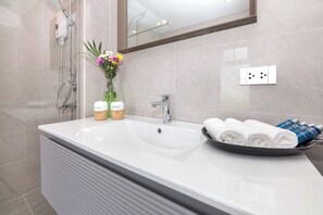 Luxury Villa | Bathroom - Villa Sabai (Pattaya)