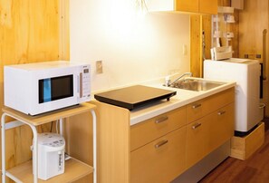 Fridge, microwave, stovetop