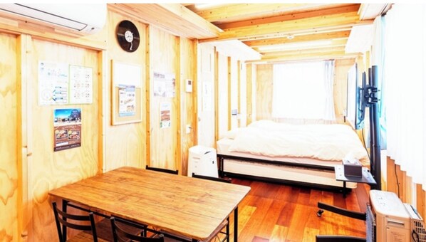 1 Schlafzimmer, Schreibtisch, WLAN, Bettwäsche