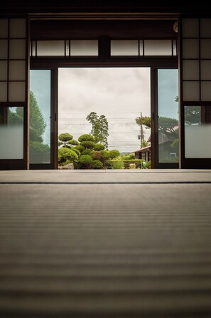 Interior - Old house Barrel sauna under the starry sky BBQ / Isumigun Chiba (Isumigun)