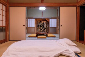 5 chambres, bureau, Wi-Fi gratuit, draps fournis