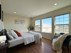 3 bedrooms, iron/ironing board, WiFi, bed sheets - Stunning House in South SF (South San Francisco)