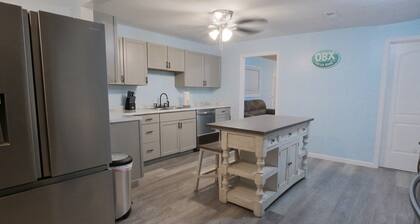 Newly Remodeled Grand Coastal Ranch, in the heart of Manteo, NC