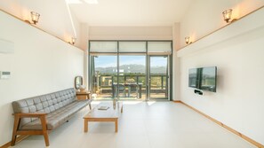 Basic Room, 1 Bedroom (red 3) | 1 bedroom, free WiFi - Goseong Theprism Pension (Goseong)