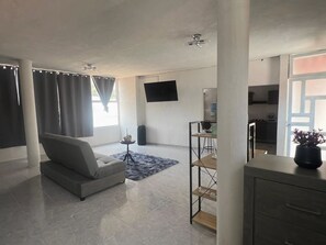 Interior - Encantador Estudio Céntrico con Terraza Privada (San Gabriel Cuauhtla)