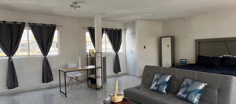 Encantador Estudio Céntrico con Terraza Privada