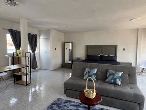 1 室のベッドルーム、アイロン / アイロン台、WiFi、ベッドシーツ