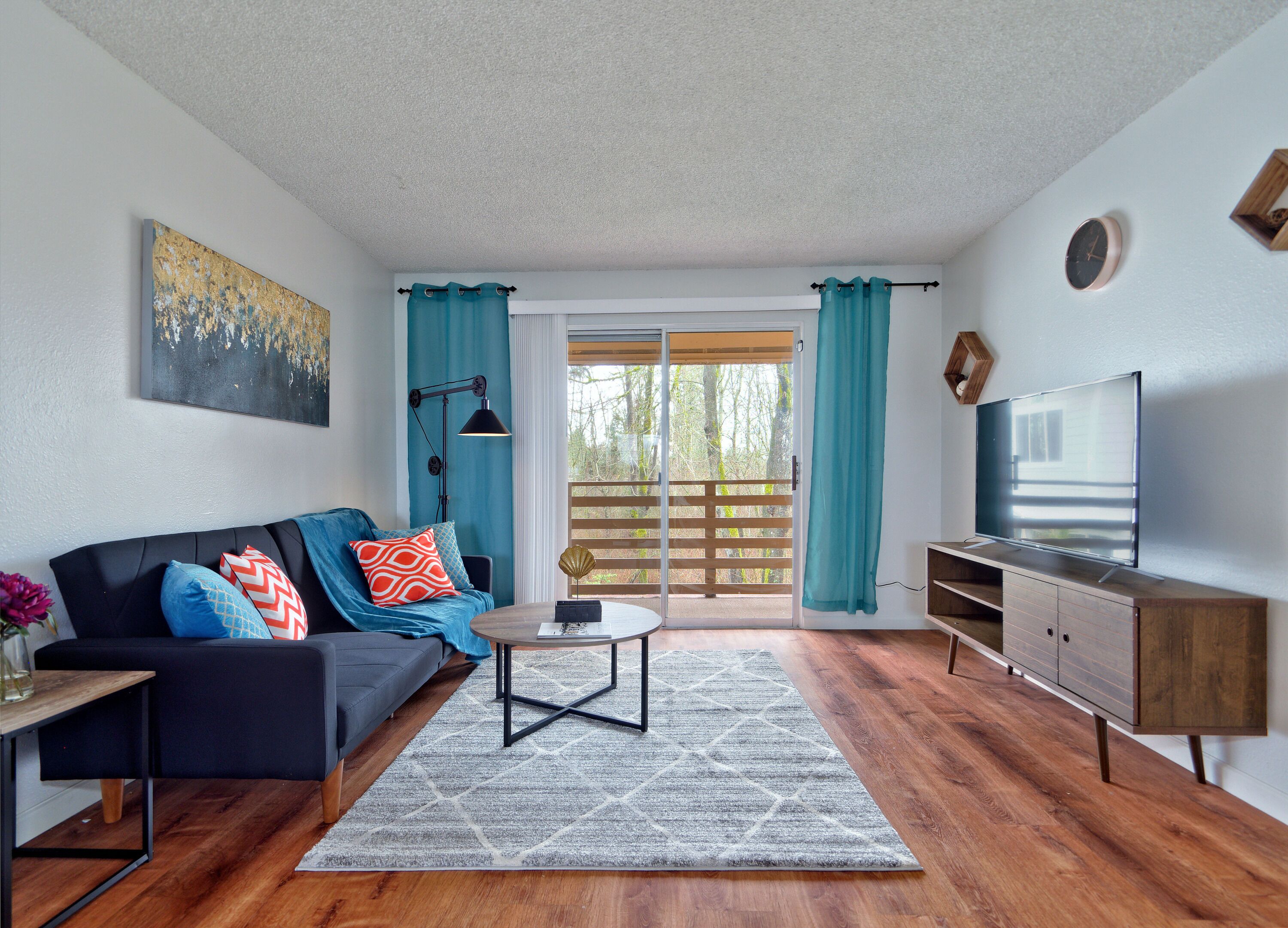 Apartment on 116 - 207: Remodeled 2BR | Pet friendly BY Betterstay