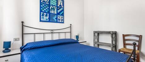 1 chambre, fer et planche Ă repasser, Wi-Fi, literie fournie