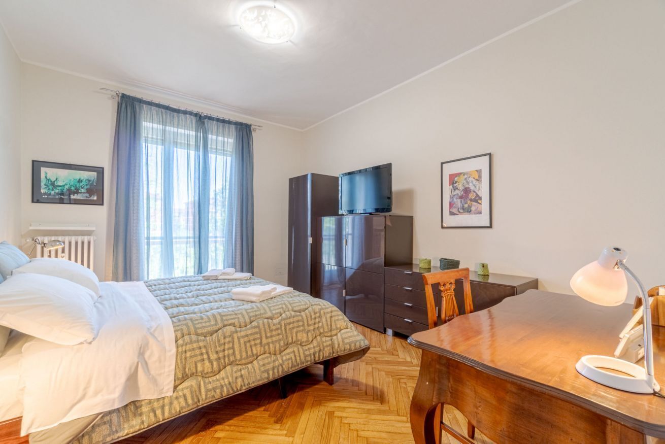 1 bedroom, iron/ironing board, bed sheets