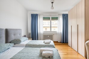 2 室のベッドルーム、WiFi、ベッドシーツ