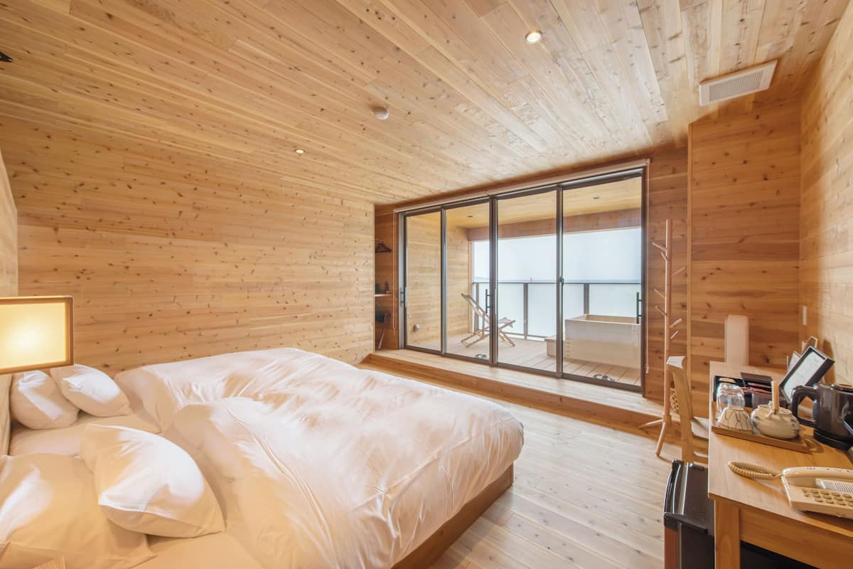 Room with Private Open-air Bath, Deluxe Twin, Non Smoking | WiFi (free), bed sheets