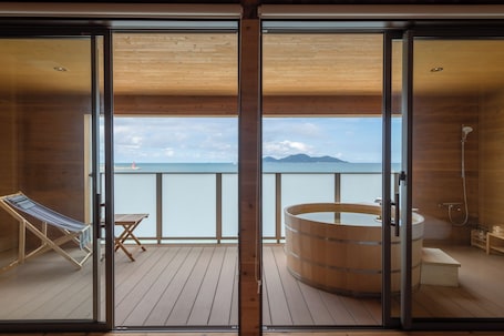 Suite Room with Private Open-air Bath (Twin), Non Smoking | Bathroom | Shower, free toiletries, hair dryer, towels. genkairyokan