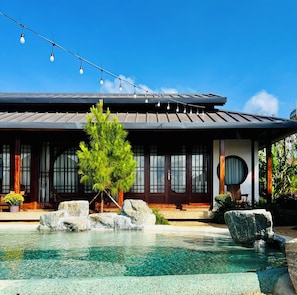 Luxury Townhome, Pool View