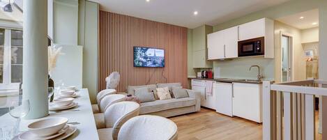 Televisión y oficina