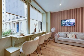 Fernseher, Arbeitsbereiche