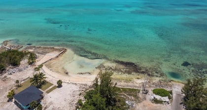 Island Haven Hideaway 5BR Home & Pool. 3 minute walk to beach, Very Quiet