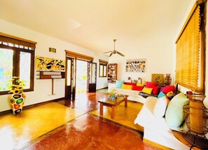 Living area - Villa Jeff & Jyps, 2 bedrooms, swimming-pool, 2 min walk from the beach (Las Galeras)