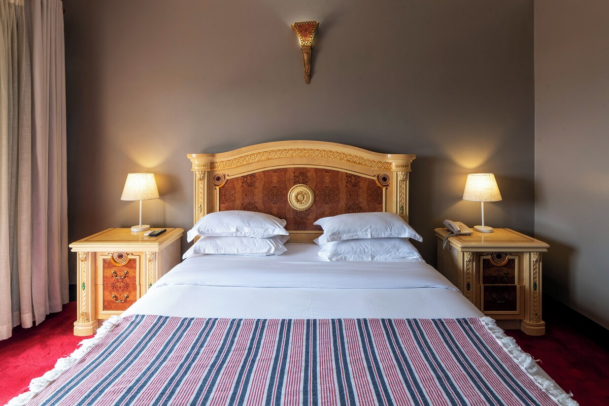 Egyptian cotton sheets, premium bedding, memory foam beds