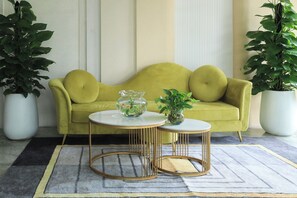 Lobby sitting area - CGP Luxury Hotel Hoi An (Da Nang)