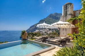 Unclassified image, 2 of 135, button - MyExclusiveItaly - Lux Historic Villa with Pool & Amalfi Coast View (Positano)