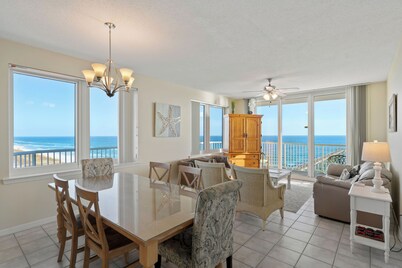 ENJOY PANORAMIC VIEWS FROM THE PRIVATE WRAP AROUND BALCONY!