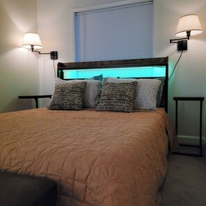 3 soverom, strykejern/-brett, wi-fi og sengetøy