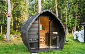 Property grounds - Awesome home in Fårvang with sauna (Fårvang)