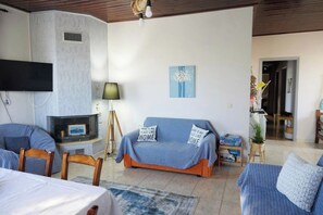 TV, fireplace - Captain's Spacious House Near The Beach, Katakolon, Greece (Katakolon)