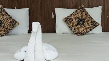 Deluxe Double Room | Premium bedding, individually furnished, desk, laptop workspace