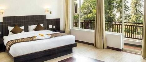 Comfort Double Room | Premium bedding, individually furnished, desk, laptop workspace