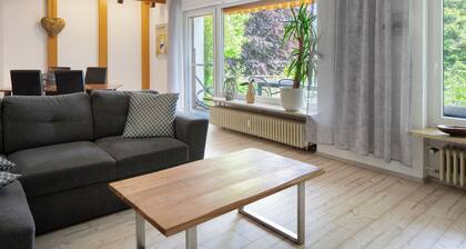 Ferienresidenz Gartentraum Titisee mit Bergblick, privater Terrasse und WLAN