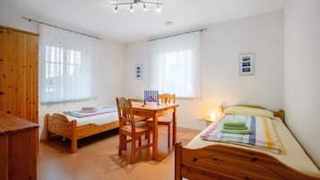 2 Schlafzimmer, Bügeleisen/Bügelbrett, kostenloses WLAN, Bettwäsche