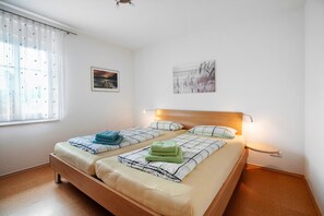 2 Schlafzimmer, Bügeleisen/Bügelbrett, kostenloses WLAN, Bettwäsche