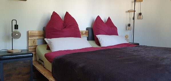 2 Schlafzimmer, kostenloses WLAN, BettwÀsche