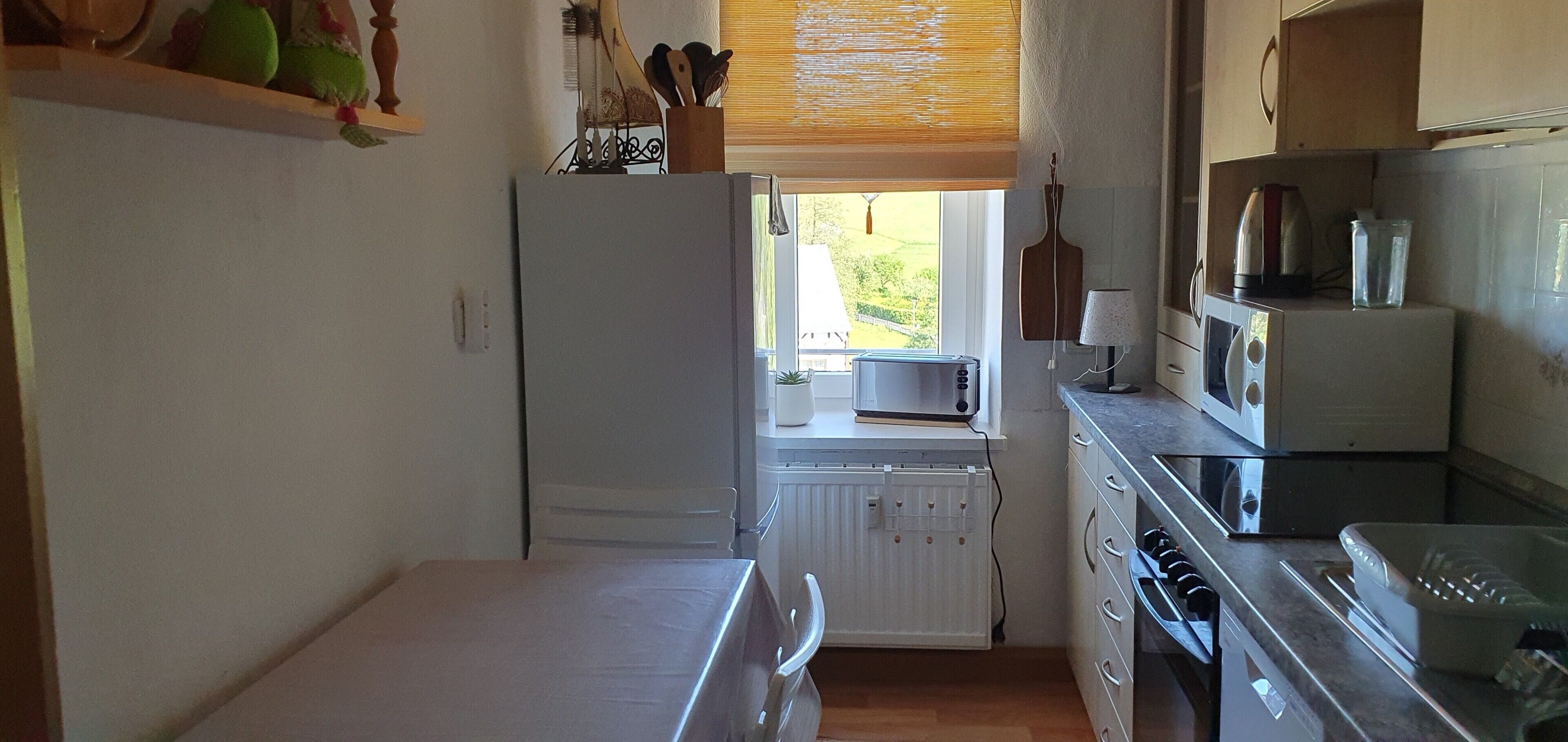 Refrigerador, microondas, horno, placa de cocina