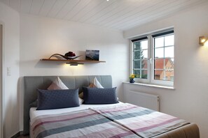 1 室のベッドルーム、WiFi (無料)、ベッドシーツ