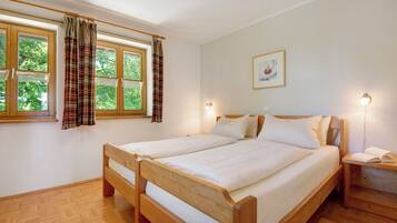 1 quarto, Wi-Fi de cortesia, roupa de cama