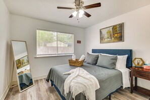 3 bedrooms, iron/ironing board, travel crib, WiFi