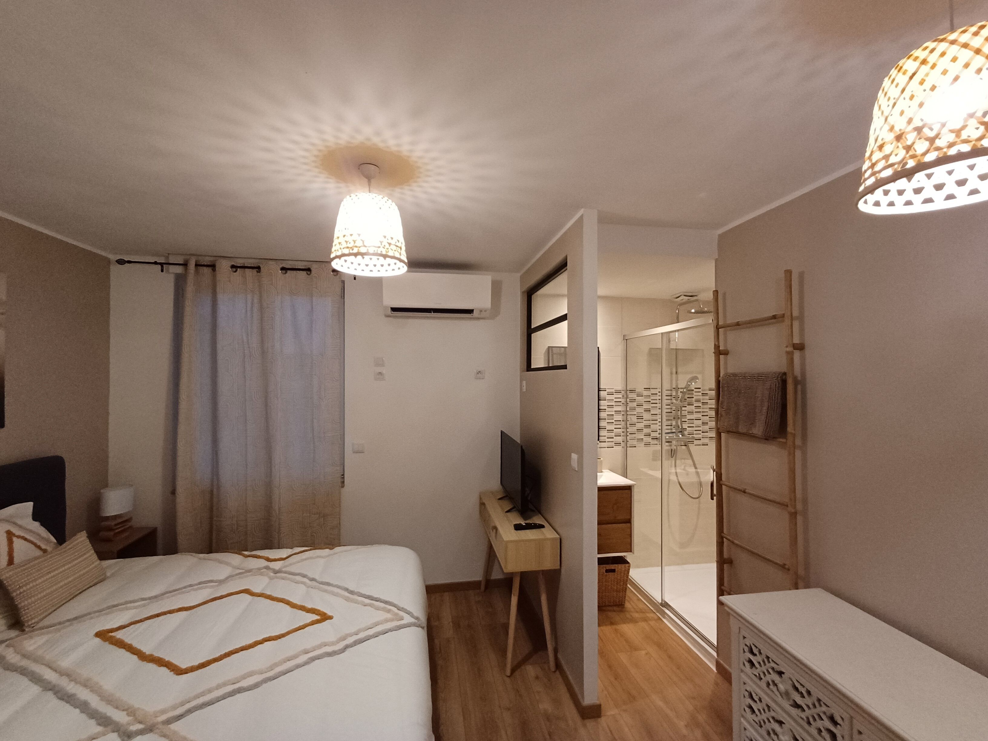 4 chambres, Wi-Fi, draps fournis