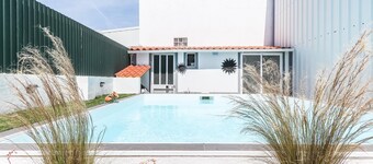 Vita Portucale | Charneca Caparica Pool