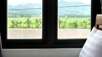 Comfort Double Room, Mountain View | Iron/ironing board, free WiFi