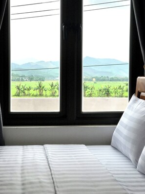 Habitación Confort doble, vistas a la montaña | Tabla de planchar con plancha y wifi gratis